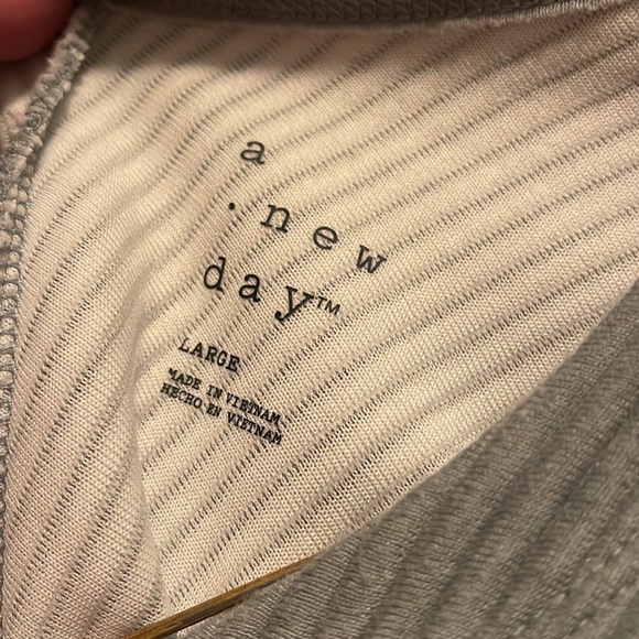 Greenish Gray Color Ribbed Top Soft - Picture 3 of 3